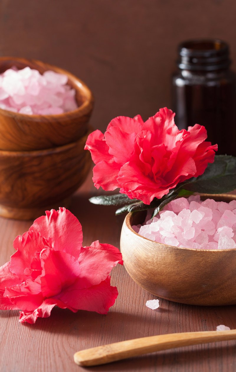 Spa Aromatherapy With Azalea Flowers And Herbal PWCDSU8